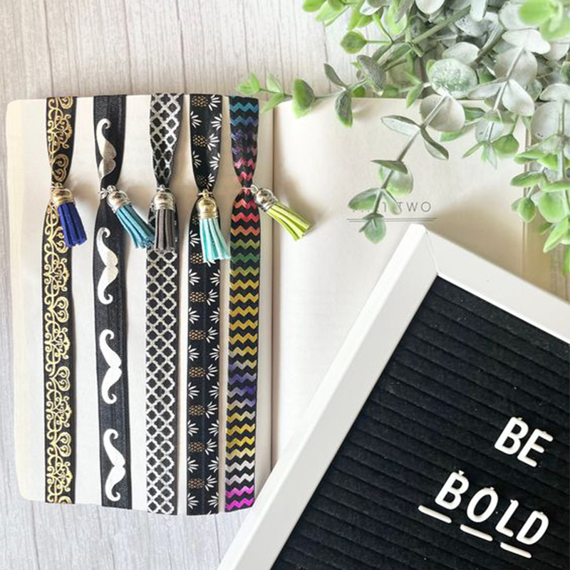 fold over elastic for Stretchy bookmarks fold over elastic for Stretchy bookmarks